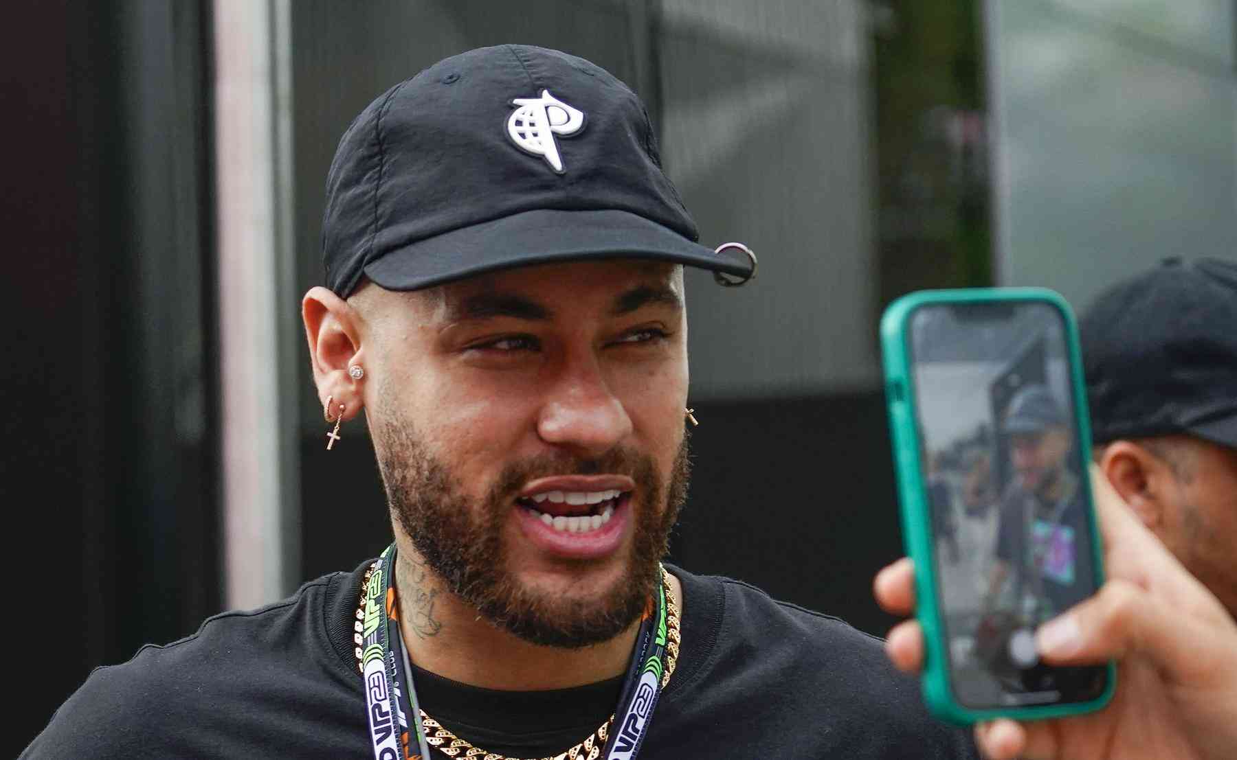 neymar:-os-detalhes-da-multa-de-r$-16-milhoes-que-o-astro-recebeu-no-rio