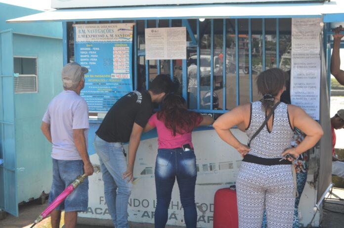 comissariado-do-ap-fiscaliza-embarque-de-menores-para-o-festival-do-camarao-no-pa comissariado-do-ap-fiscaliza-embarque-de-menores-para-o-festival-do-camarao-no-pa