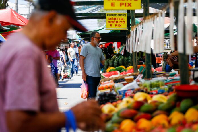 boletim-focus:-mercado-reduz-estimativa-de-inflacao-e-de-crescimento-da-economia-em-2025 boletim-focus:-mercado-reduz-estimativa-de-inflacao-e-de-crescimento-da-economia-em-2025