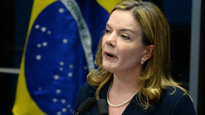 governo-lula-vai-enviar-pec-da-seguranca-ao-congresso-em-abril,-diz-gleisi