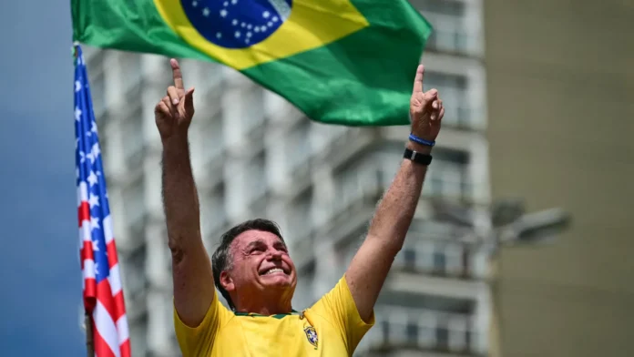 bolsonaro-diz-que-prisao-domiciliar-de-debora-rodrigues-foi-‘recuo-tatico’-da-pgr