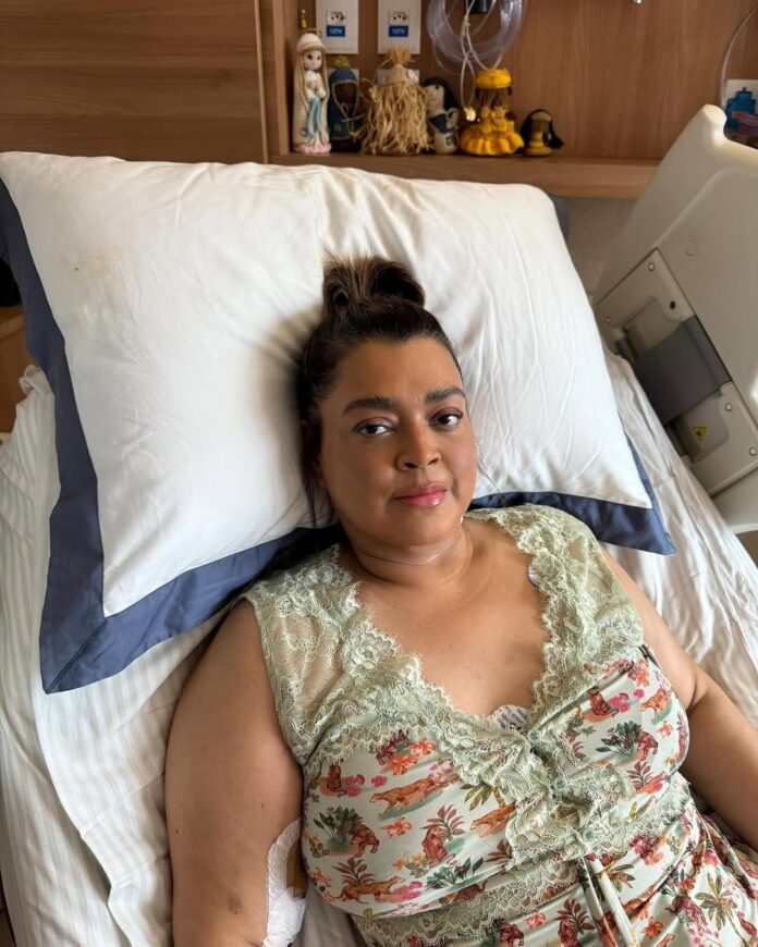 preta-gil-posta-video-em-uti-aerea;-cantora-continuara-tratamento-contra-o-cancer-em-sp