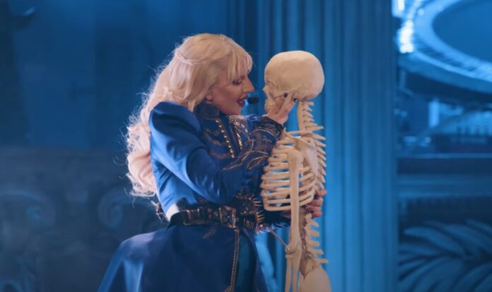 lady-gaga-estreia-turne-com-show-grandioso-no-coachella-antes-de-vinda-ao-brasil lady-gaga-estreia-turne-com-show-grandioso-no-coachella-antes-de-vinda-ao-brasil