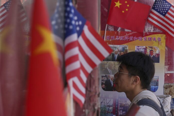 autoridade-chinesa-em-hong-kong-chama-americanos-de-‘camponeses’-em-discurso-na-tv autoridade-chinesa-em-hong-kong-chama-americanos-de-‘camponeses’-em-discurso-na-tv