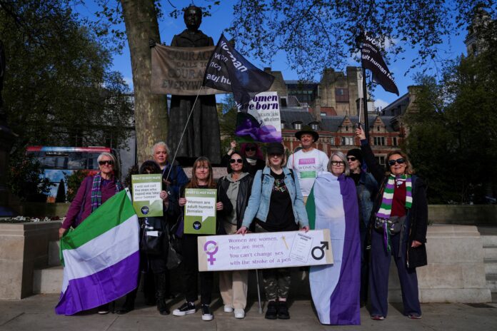 justica-do-reino-unido-decide-que-definicao-legal-de-mulher-se-refere-ao-sexo-biologico