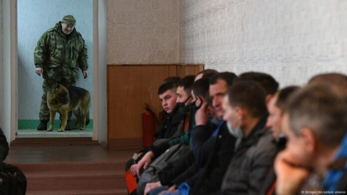 como-a-russia-recruta-soldados-nas-areas-ocupadas-da-ucrania
