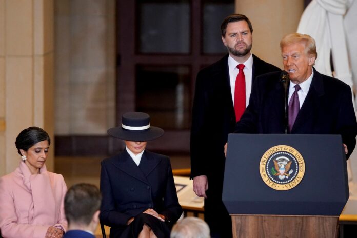 ‘futuro-do-seculo-xxi-sera-determinado-pela-parceria-entre-eua-e-india’,-diz-vice-de-trump