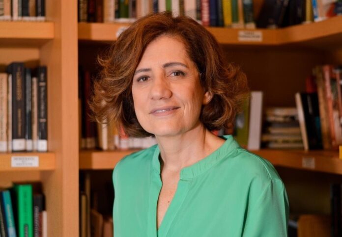 miriam-leitao-e-eleita-para-a-cadeira-de-caca-diegues-na-abl miriam-leitao-e-eleita-para-a-cadeira-de-caca-diegues-na-abl