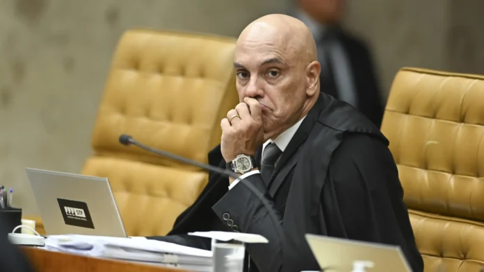 moraes-expoe-delacao-que-cita-pressao-de-bolsonaro-sobre-chefes-das-forcas