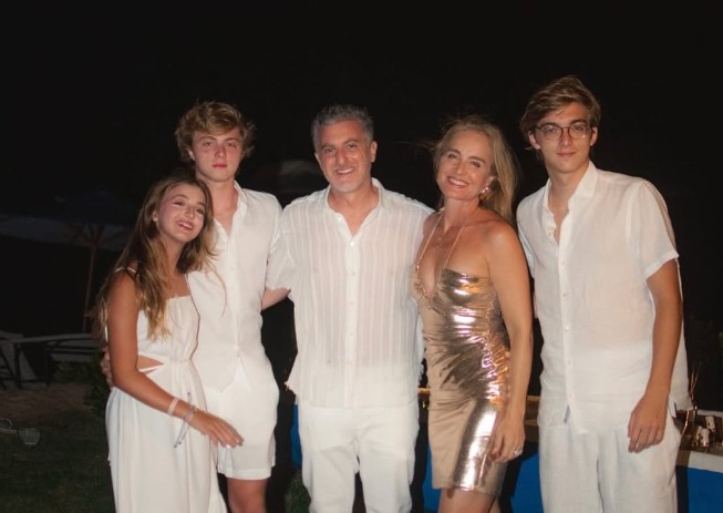 angelica-comenta-polemica-sobre-sua-nora-e-influencer:-‘crescer-hoje-e-muito-dificil’