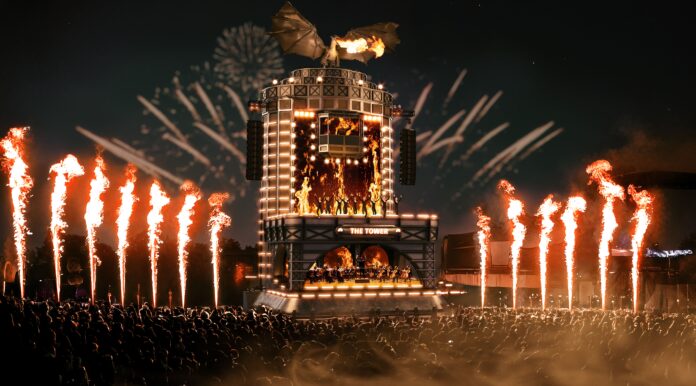the-town-2025-tera-espetaculo-de-danca,-luzes,-pirotecnia-e-dragao-em-torre-de-25-metros the-town-2025-tera-espetaculo-de-danca,-luzes,-pirotecnia-e-dragao-em-torre-de-25-metros