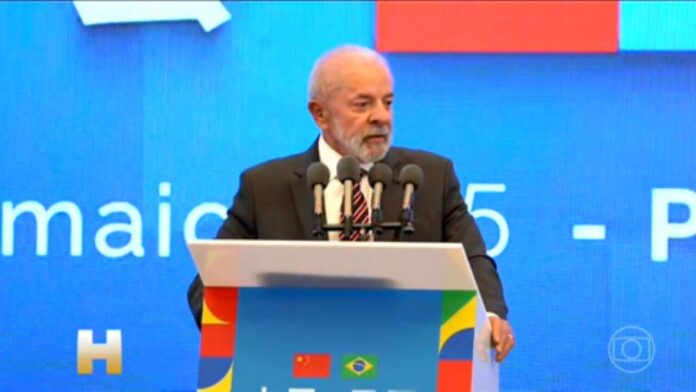comitiva-de-lula-na-china-assina-acordo-para-parceria-em-combustivel-sustentavel-de-avioes comitiva-de-lula-na-china-assina-acordo-para-parceria-em-combustivel-sustentavel-de-avioes