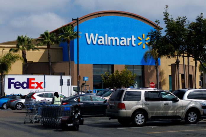 trump-diz-ao-walmart-para-‘engolir-as-tarifas’-em-vez-de-aumentar-precos trump-diz-ao-walmart-para-‘engolir-as-tarifas’-em-vez-de-aumentar-precos