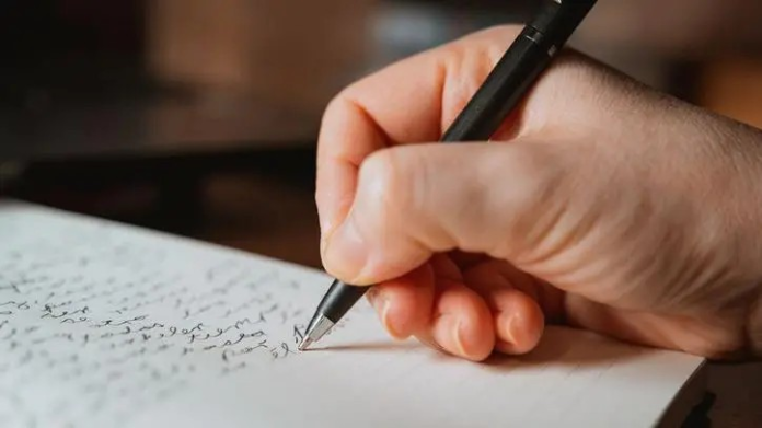 por-que-letra-de-medico-e-ruim?-a-neurociencia-por-tras-da-caligrafia por-que-letra-de-medico-e-ruim?-a-neurociencia-por-tras-da-caligrafia