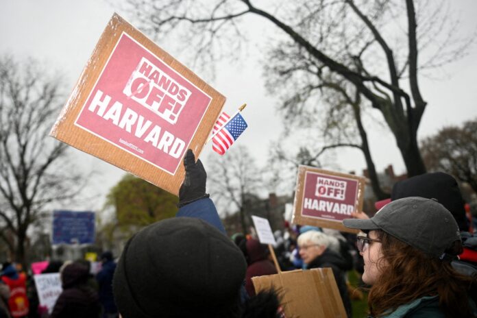 harvard:-justica-dos-eua-derruba-proibicao-de-governo-trump-a-alunos-estrangeiros-na-universidade harvard:-justica-dos-eua-derruba-proibicao-de-governo-trump-a-alunos-estrangeiros-na-universidade