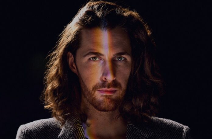hozier-reage-ao-ouvir-musica-na-trilha-de-‘vale-tudo’;-veja-video hozier-reage-ao-ouvir-musica-na-trilha-de-‘vale-tudo’;-veja-video