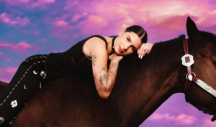 ana-castela-lanca-album-country…-mas-sera-que-precisamos-de-um?
