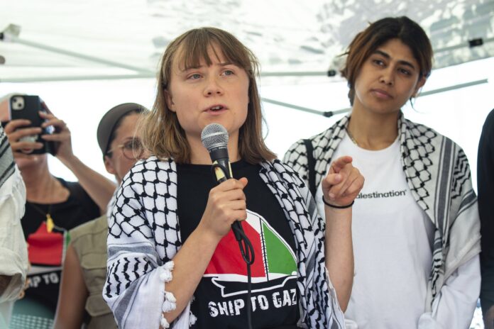 greta-thunberg-embarca-em-navio-rumo-a-gaza-para-protestar-contra-bloqueio-de-israel