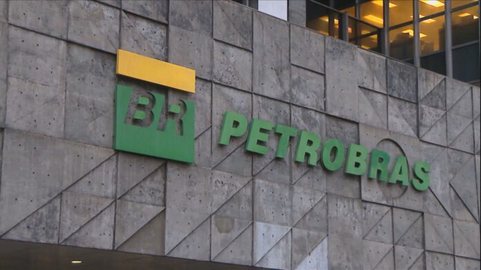 petrobras-anuncia-reducao-de-r$-0,17-no-litro-da-gasolina-para-distribuidoras
