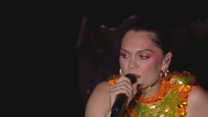 jessie-j-revela-cancer-de-mama-em-estagio-inicial-e-anuncia-breve-pausa-na-carreira jessie-j-revela-cancer-de-mama-em-estagio-inicial-e-anuncia-breve-pausa-na-carreira