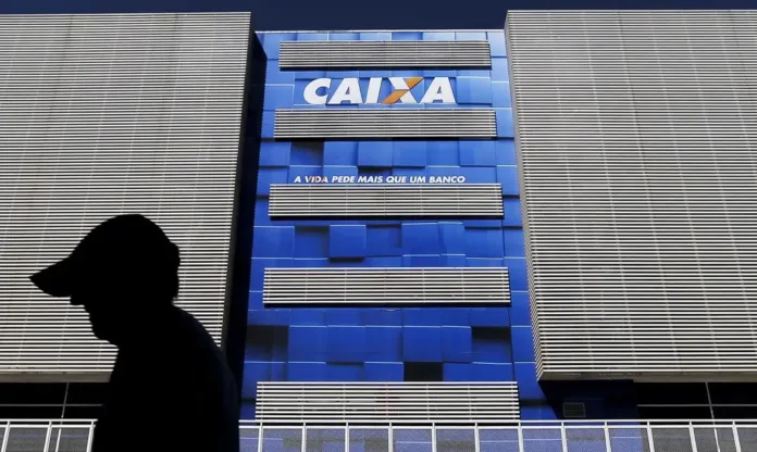 caixa-tem-lucro-liquido-de-r$-4,9-bilhoes-no-1o-trimestre,-alta-de-71,5%-em-um-ano caixa-tem-lucro-liquido-de-r$-4,9-bilhoes-no-1o-trimestre,-alta-de-71,5%-em-um-ano
