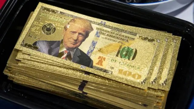por-que-dolar-esta-perdendo-valor-—-e-como-isso-interessa-a-trump por-que-dolar-esta-perdendo-valor-—-e-como-isso-interessa-a-trump