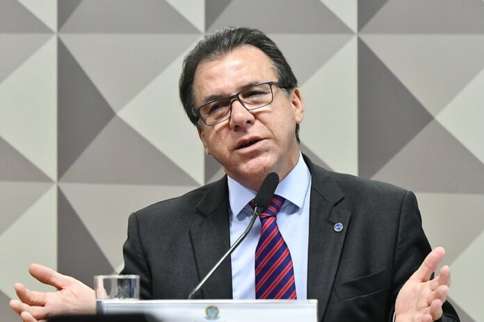 regra-que-restringe-trabalho-aos-feriados-deve-ser-adiada-ate-haver-consenso,-diz-ministro regra-que-restringe-trabalho-aos-feriados-deve-ser-adiada-ate-haver-consenso,-diz-ministro