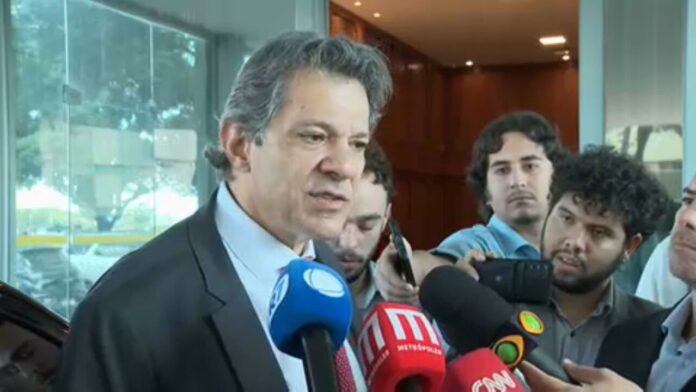 governo-propoe-ir-de-17,5%-em-aplicacoes-financeiras;-hoje,-taxa-e-de-15%-a-22,5%-a-depender-do-prazo governo-propoe-ir-de-17,5%-em-aplicacoes-financeiras;-hoje,-taxa-e-de-15%-a-22,5%-a-depender-do-prazo