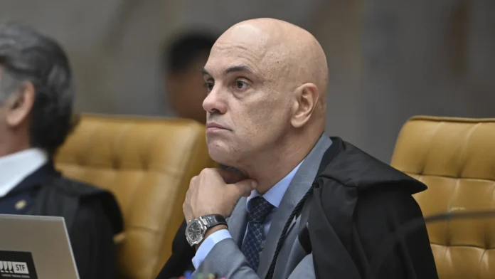 moraes,-em-seu-voto,-diz-que-big-techs-‘tem-ideologia’-e-autorregulacao-faliu