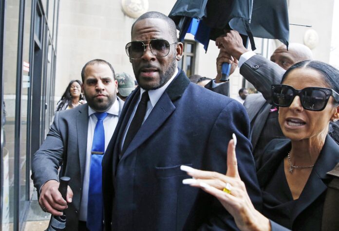 r.-kelly-e-hospitalizado-as-pressas-por-overdose-em-prisao,-dizem-advogados r.-kelly-e-hospitalizado-as-pressas-por-overdose-em-prisao,-dizem-advogados