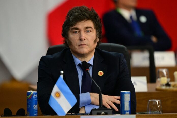 governo-de-milei-sinaliza-ajuste-fiscal-ainda-mais-profundo-na-argentina governo-de-milei-sinaliza-ajuste-fiscal-ainda-mais-profundo-na-argentina