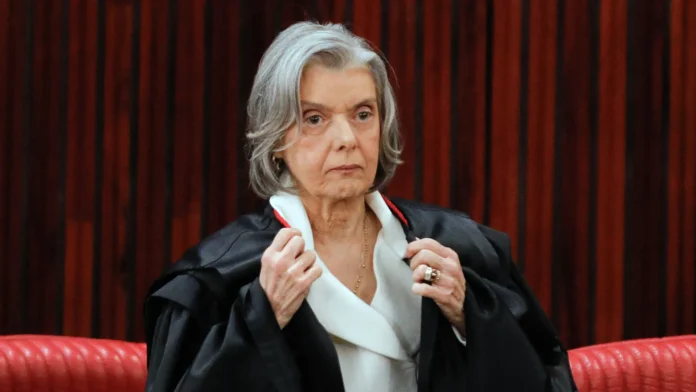 carmen-lucia-compara-responsabilizacao-de-big-techs-a-criacao-de-codigo-de-transito-para-carros carmen-lucia-compara-responsabilizacao-de-big-techs-a-criacao-de-codigo-de-transito-para-carros