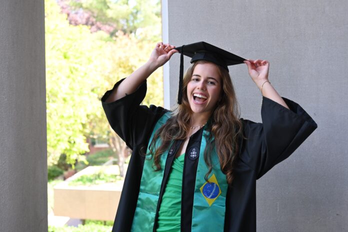 quer-estudar-fora?-veja-2-dicas-da-brasileira-que-tirou-a-maior-nota-de-harvard-em-2025