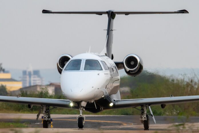 embraer-entrega-61-avioes-no-2o-trimestre,-30%-a-mais-do-que-o-mesmo-periodo-de-2024