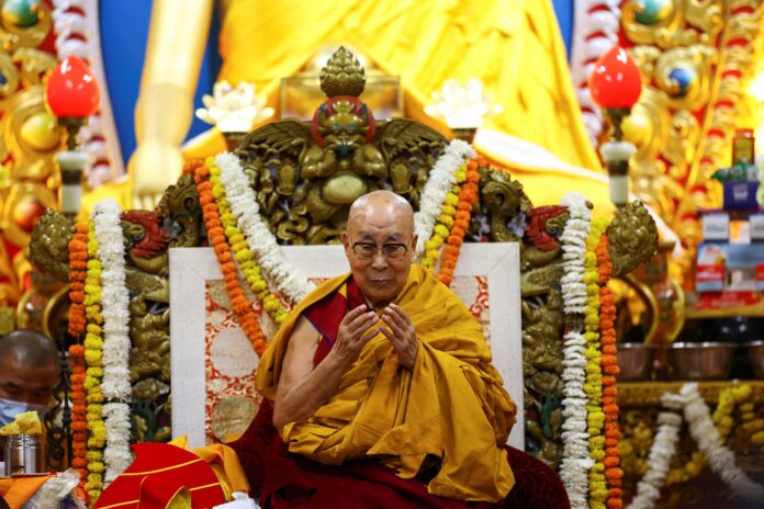 dalai-lama-diz-que-espera-viver-alem-dos-130-anos dalai-lama-diz-que-espera-viver-alem-dos-130-anos