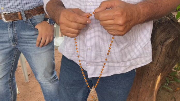 fieis-mantem-tradicao-da-celebracao-dos-tercos fieis-mantem-tradicao-da-celebracao-dos-tercos