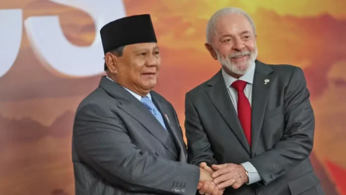 lula-abraca-e-elogia-presidente-da-indonesia-apos-tragedia-com-juliana