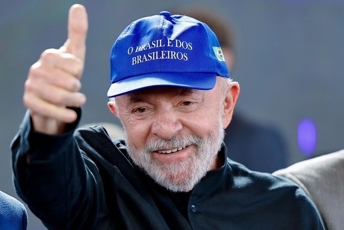 apos-atrito-comercial-com-trump,-lula-reacende-batalha-dos-bones:-‘o-brasil-e-dos-brasileiros’