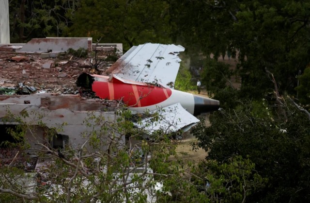 por-que-audio-de-pilotos-do-voo-da-air-india-aumenta-misterio-sobre-o-acidente