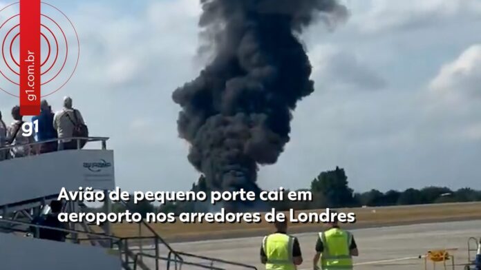 aviao-de-pequeno-porte-cai-em-aeroporto-nos-arredores-de-londres aviao-de-pequeno-porte-cai-em-aeroporto-nos-arredores-de-londres