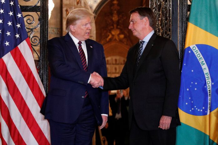 trump-diz-que-taxou-o-brasil-porque-o-que-estao-fazendo-com-bolsonaro-e-‘uma-desgraca’ trump-diz-que-taxou-o-brasil-porque-o-que-estao-fazendo-com-bolsonaro-e-‘uma-desgraca’