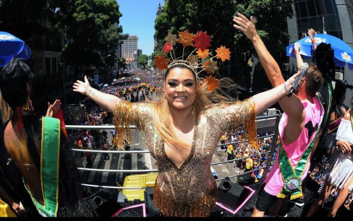 preta-gil-e-o-carnaval-do-rio:-cantora-criou-megabloco-e-foi-rainha-de-bateria-da-mangueira preta-gil-e-o-carnaval-do-rio:-cantora-criou-megabloco-e-foi-rainha-de-bateria-da-mangueira