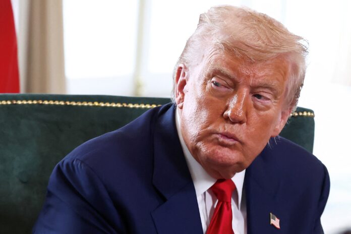 aprovacao-de-trump-vai-a-40%-e-atinge-menor-indice-desde-o-inicio-do-2o-mandato,-diz-pesquisa aprovacao-de-trump-vai-a-40%-e-atinge-menor-indice-desde-o-inicio-do-2o-mandato,-diz-pesquisa