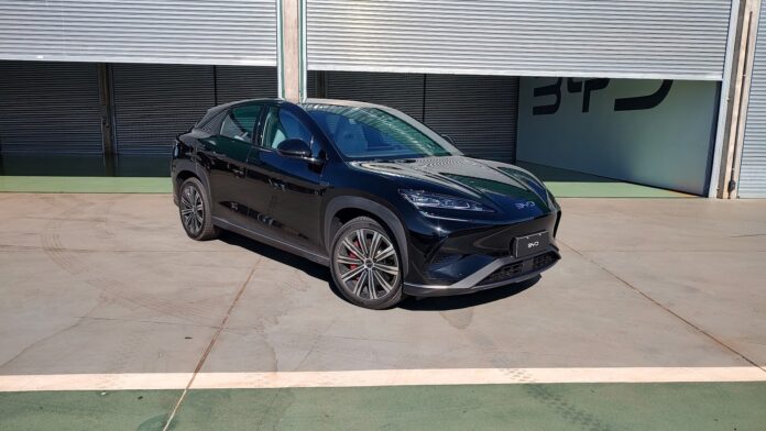 byd-sealion-7:-veja-como-se-saiu-o-suv-mais-potente-e-rapido-da-marca-em-teste-do-g1;-video