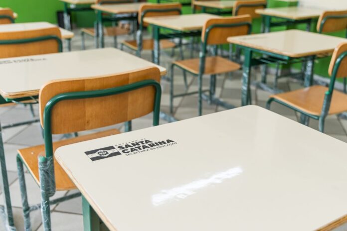 enem-2025:-sc-e-o-estado-que-menos-atraiu-estudantes-que-estao-concluindo-o-ensino-medio enem-2025:-sc-e-o-estado-que-menos-atraiu-estudantes-que-estao-concluindo-o-ensino-medio