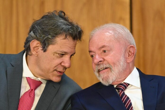 tarifaco:-haddad-diz-que-minerais-criticos-e-terras-raras-podem-entrar-na-negociacao-com-os-eua