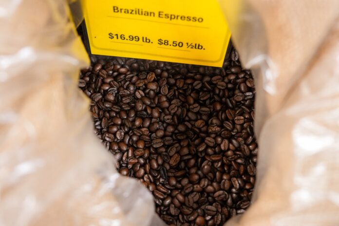 china-e-saida-para-cafe-brasileiro-apos-tarifaco-dos-eua?