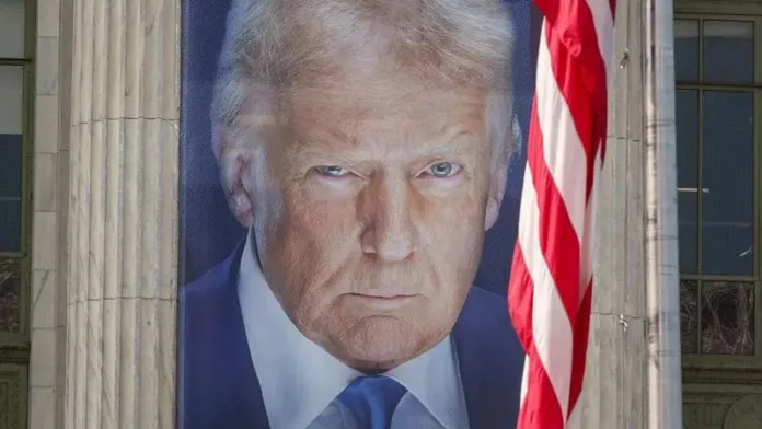 trump-amarelou?-recuo-ja-faz-parte-da-estrategia-de-negociacao-do-presidente,-diz-economista