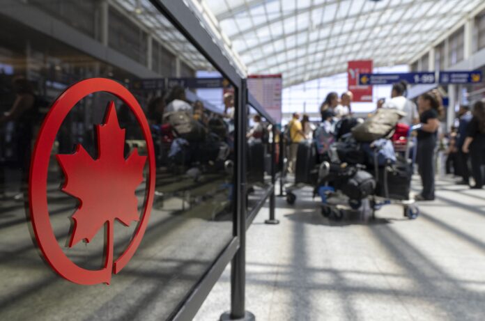 air-canada-suspende-operacao-em-meio-a-greve-de-funcionarios;-voos-sao-afetados-no-brasil