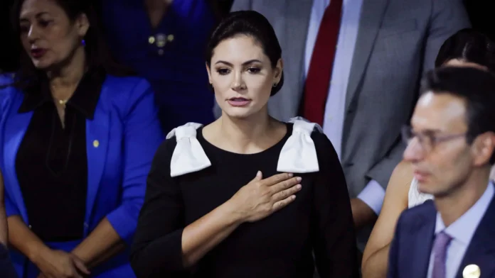 michelle-chama-lula-de-pinguco-e-diz-que-votar-mais-de-uma-vez-no-pt-e-burrice